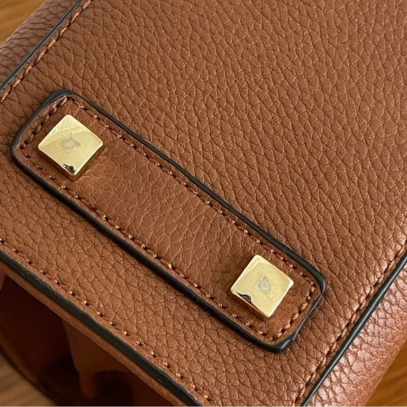 Simply Noelle Brown Faux Leather Shoulder/Crossbody Bag - Picture 7 of 16